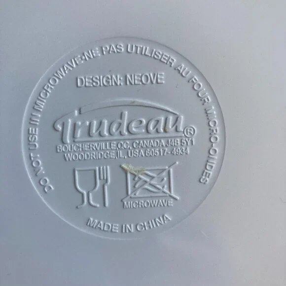 Hello Kitty Melamine Plate & Bowl Set, Vintage 2001 - Picture 8 of 9